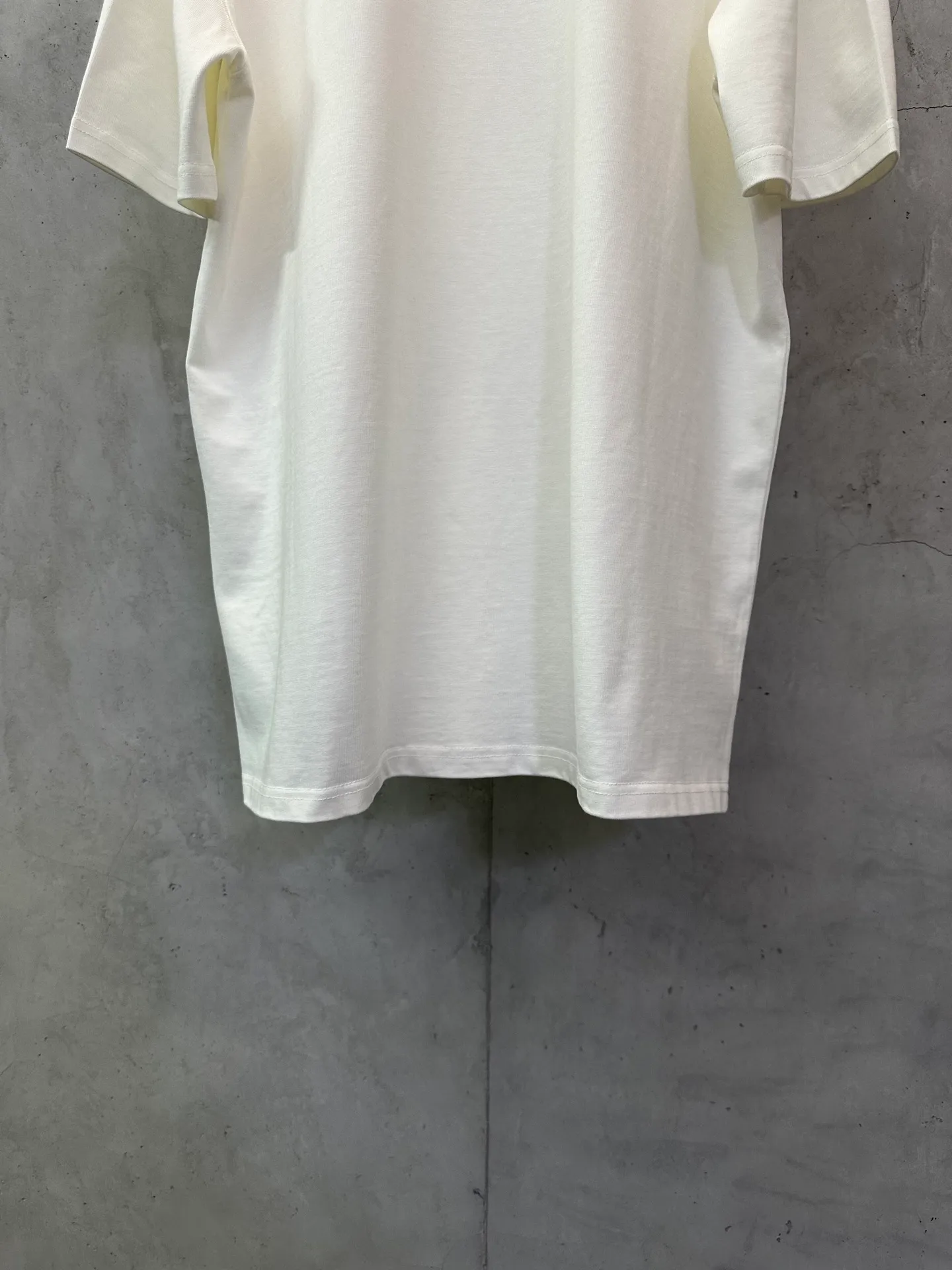 ￼ 140- g Acne studios FW 25 T 2*2 g Color Change Same Style Color: White Size: XS S M L XL